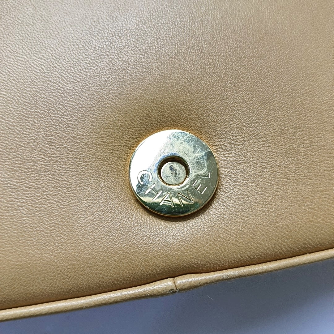 CHANEL CHOCOLATE BAR Khaki Lamb Skin Ice Grain Single Shoulder Bag with Gold Hardware, 8 Clasp-(SKU)-967802267