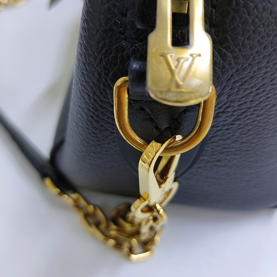 LOUIS VUITTON SPEEDY Medium-sized Black Leather Monogram Embossed Boston Bag Shoulder Bag Golden Hardware Removable Shoulder Strap-(SKU)-969021720