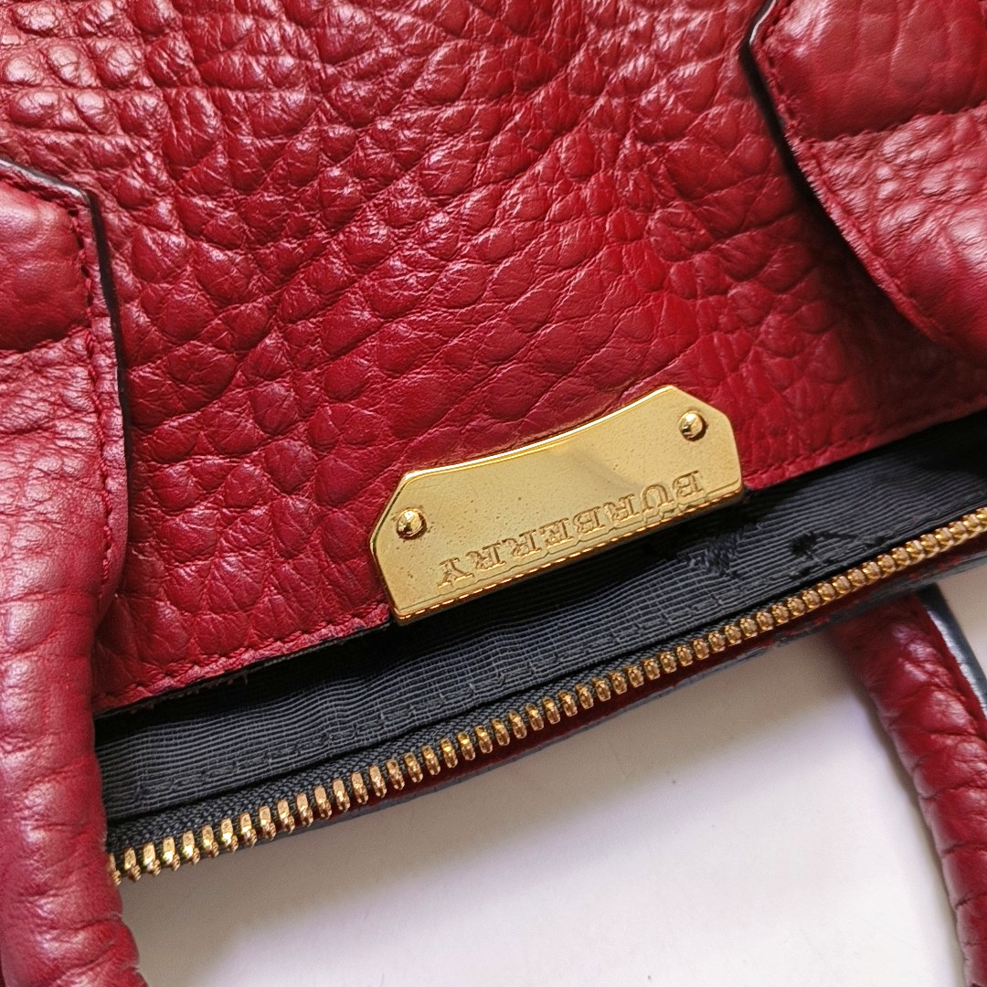 BURBERRY Red Cowhide Embossed Single Shoulder Bag Handbag Crossbody Golden hardware Removable shoulder strap-(SKU)-955432116