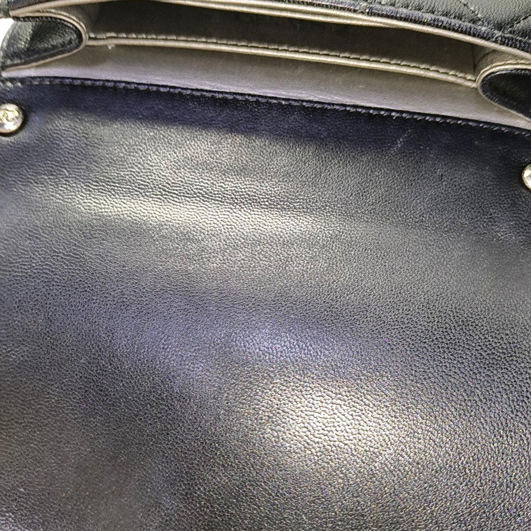 CHANEL CLASSIC VERTICAL PEARL Small Size Black Lamb Skin Quilted Crossbody Shoulder Bag Silver Hardware 29 Clasp-(SKU)-957700212