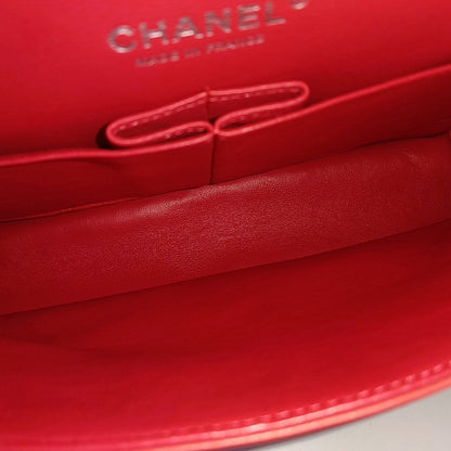 CHANEL CLASSIC FLAP Medium Orange Patent Leather Quilted Shoulder Bag Crossbody Bag Silver Hardware 16 Clasp-(SKU)-966701746