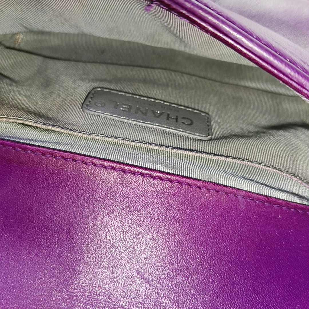 CHANEL BOY CHANEL Small Pink Pearl Fish Leather Quilted Diagonal Shoulder Bag with Detachable Strap-(SKU)-958631912