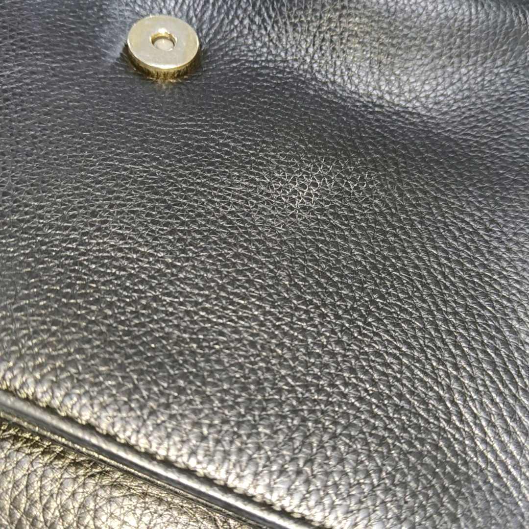 COCCINELLE Black Leather Single Shoulder Bag Golden hardware Removable shoulder strap-(SKU)-14421257
