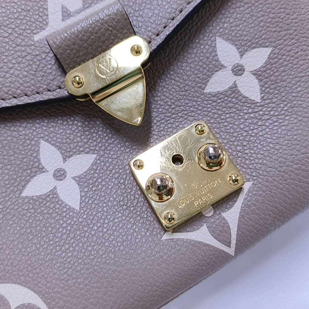 LOUIS VUITTON MÉTIS EAST WEST Elephant Grey Leather Monogram Embossed Messenger Bag Shoulder Bag Tote Bag Golden Hardware 2 Removable Shoulder Straps-(SKU)-965421523