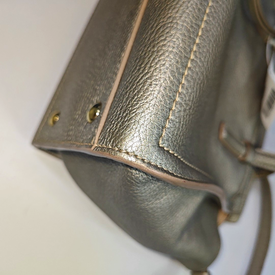FERRAGAMO Amy Grey Leather Embossed Shoulder Bag Handbag Crossbody Golden hardware Removable shoulder strap-(SKU)-938858716