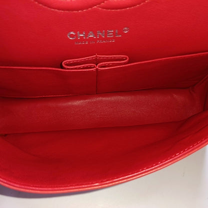 CHANEL CLASSIC FLAP Medium Orange Patent Leather Quilted Shoulder Bag Crossbody Bag Silver Hardware 16 Clasp-(SKU)-966701746