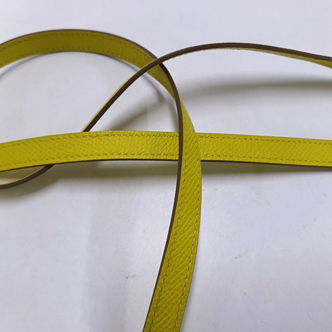 HERMÈS Clic 16 Lemon Yellow Epsom Calfskin Crossbody Shoulder Bag with Detachable Strap and Golden Hardware, D-(SKU)-959029561