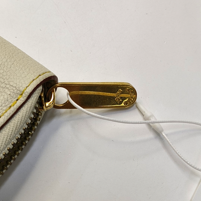 LOUIS VUITTON White Cowhide Stud Wallet Golden hardware-(SKU)-959603399