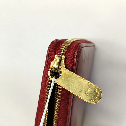 LOUIS VUITTON Red patent leather embossed wallet Golden hardware-(SKU)-959605154