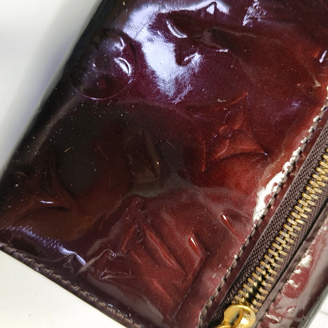 LOUIS VUITTON KOALA Burgundy patent leather vintage embossed wallet Golden hardware-(SKU)-950590623