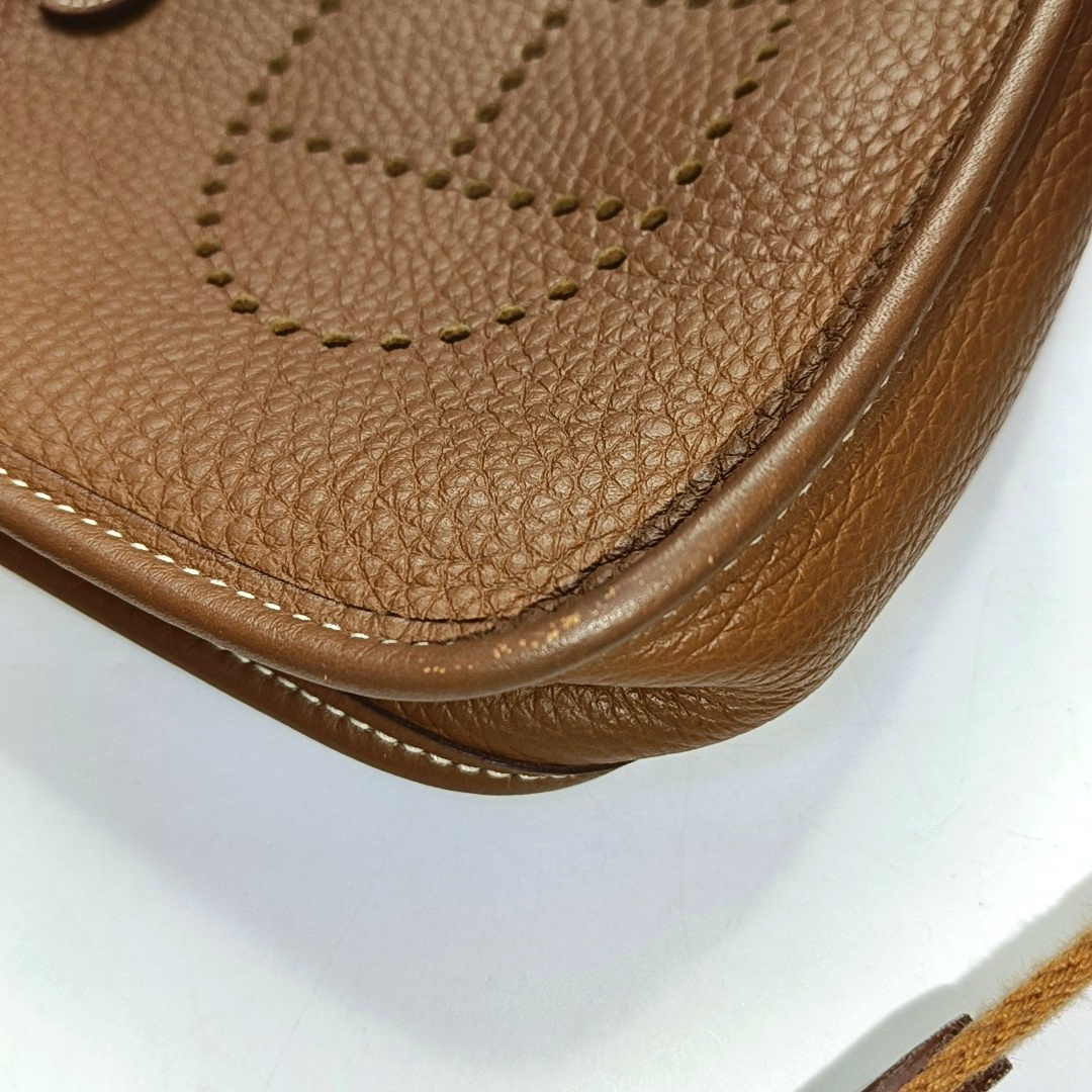 HERMÈS Evelyne TPM Gold Brown Clemence Leather Evelyne Shoulder Bag Crossbody Bag Silver Hardware Removable Strap U Complete Accessories-(SKU)-954343620