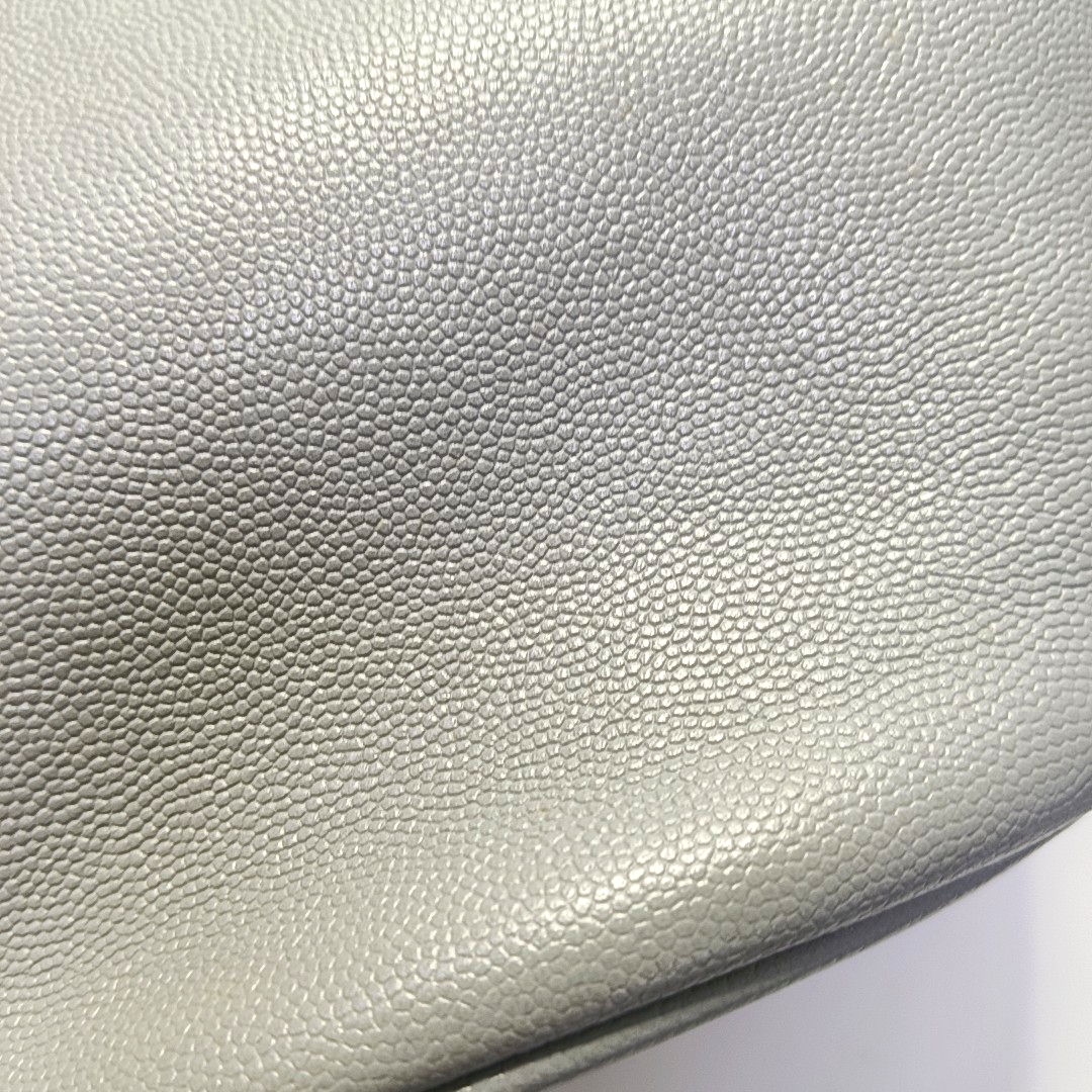 CHANEL DEAUVILLE DRAWSTRING BUCKET Medium Grey Grained Leather Drawstring Bucket Bag Crossbody Bag Single Shoulder Bag Golden Hardware 29cm-(SKU)-951664392