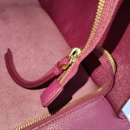 FERRAGAMO Amy Medium size Fuchsia Cowhide Leather Shoulder Bag Golden hardware-(SKU)-939936787