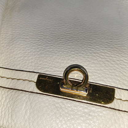 FERRAGAMO Sookie White Leather Handbag Golden hardware-(SKU)-13881805