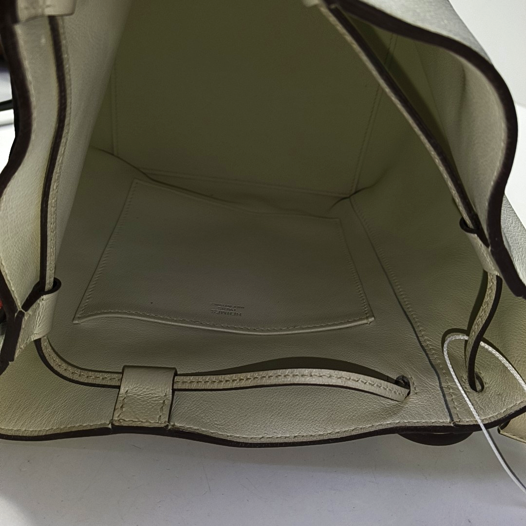 HERMÈS Licol 17 Glacier White Evercolor Leather Shoulder Bag with Silver Hardware, C-(SKU)-945823403