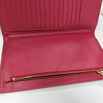 PRADA Fuchsia leather cross-grain clutch Golden hardware-(SKU)-14366482
