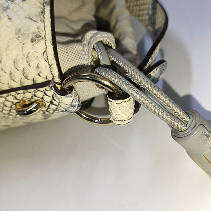 Kate Spade Bucket bag White leather snake-pattern shoulder bag/handbag/crossbody bag Golden hardware Removable shoulder strap-(SKU)-942670140
