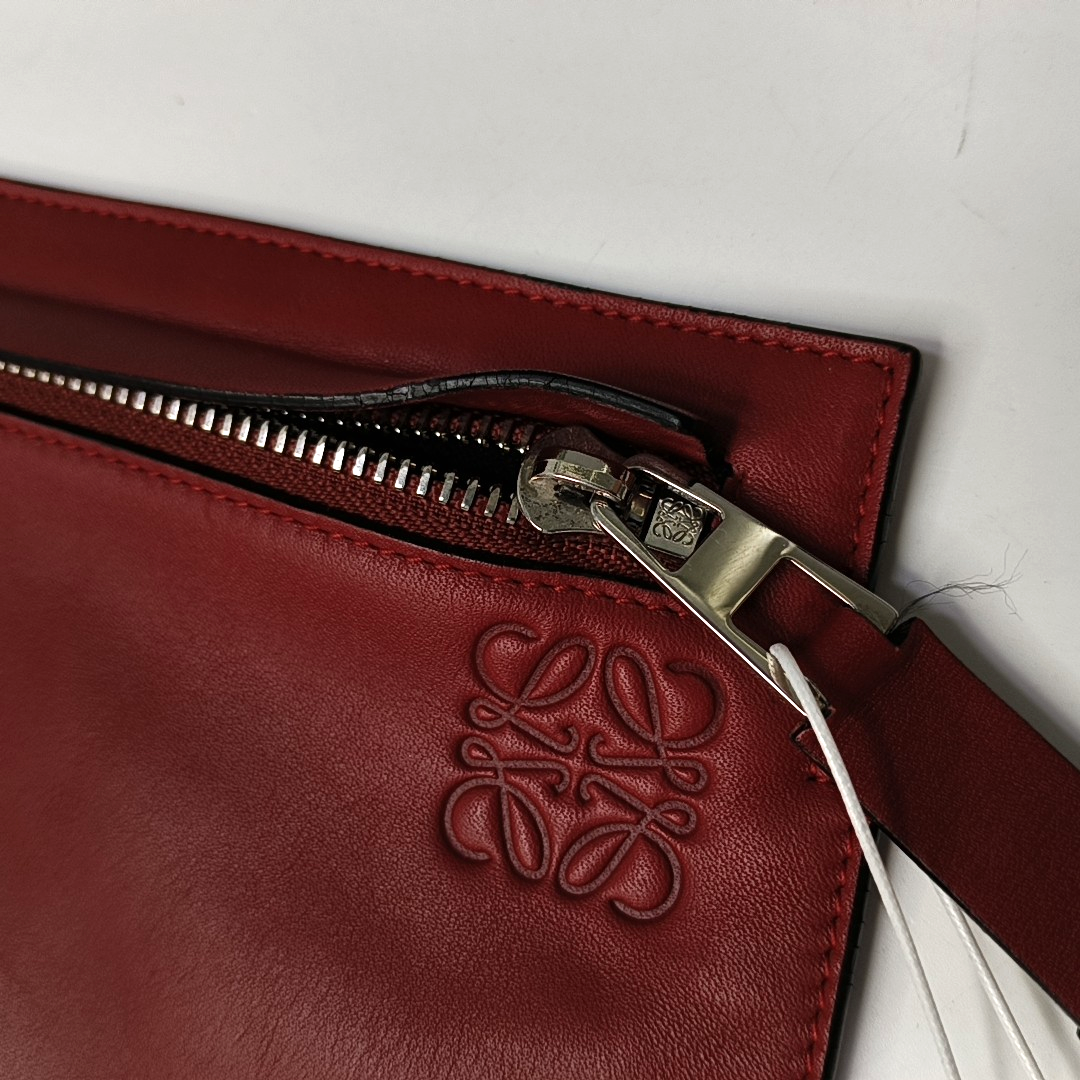 LOEWE T Pouch  Red Cowhide Handbag Silver Hardware-(SKU)-950589661