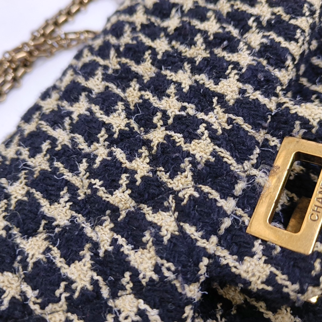 CHANEL 2.55 multicolor wool single shoulder bag/crossbody bag with gold-colored hardware, 21 pockets-(SKU)-960334063