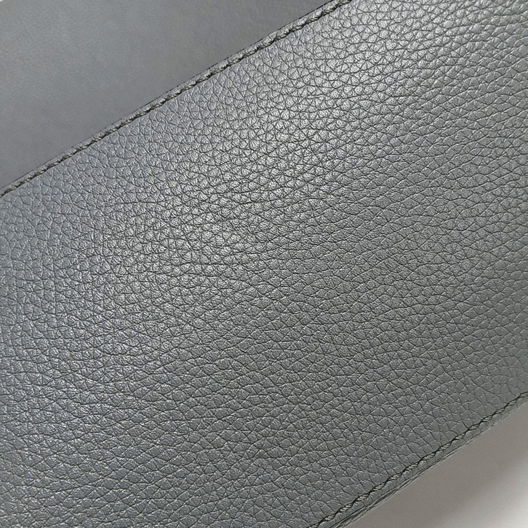 LOEWE Puzzle Blue Gray Leather Quilted Backpack Single Shoulder Bag with Silver Hardware Removable Strap-(SKU)-970868873