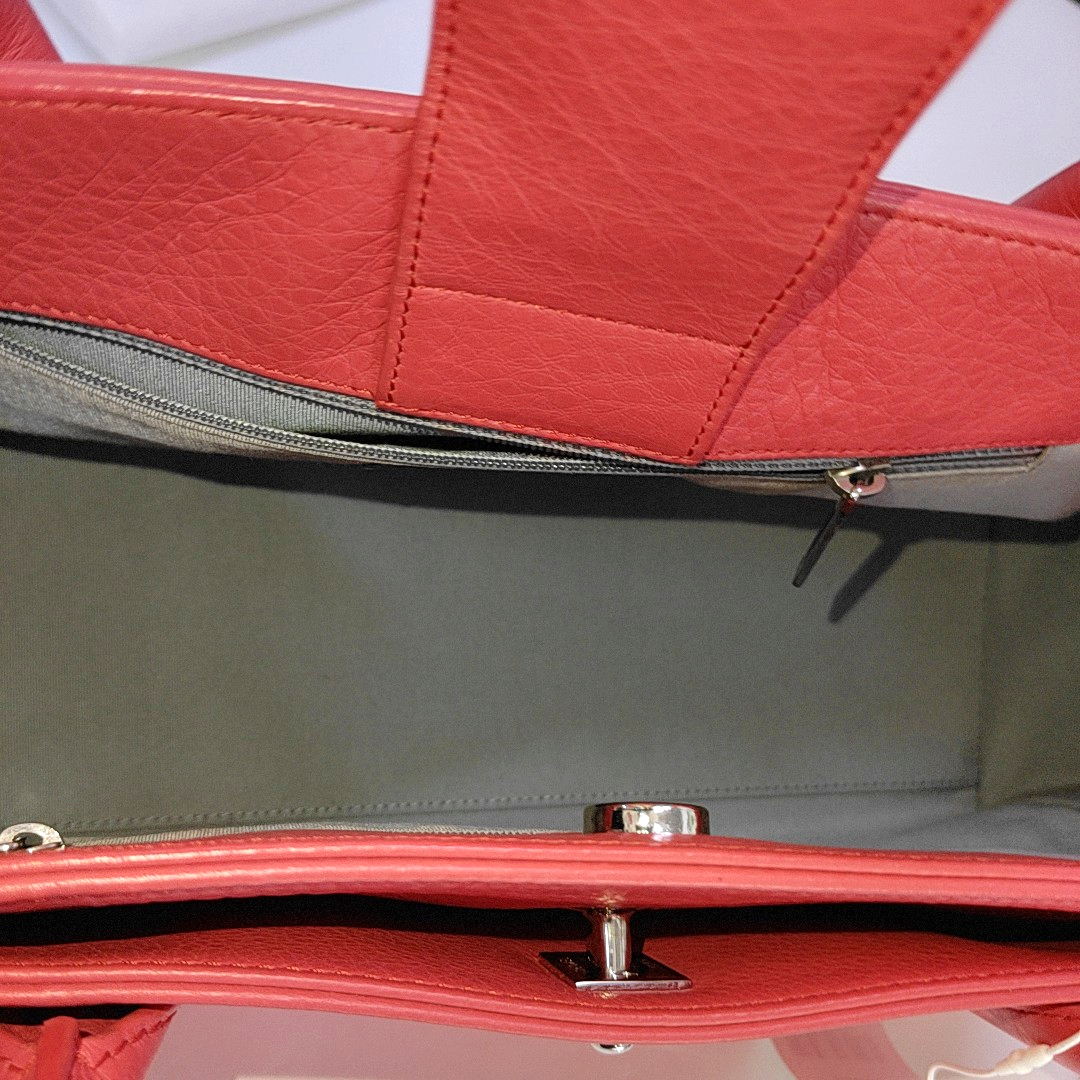 CHANEL CERF Red Textured Leather Tote Bag with Silver Hardware, 19 Compartments-(SKU)-958682844