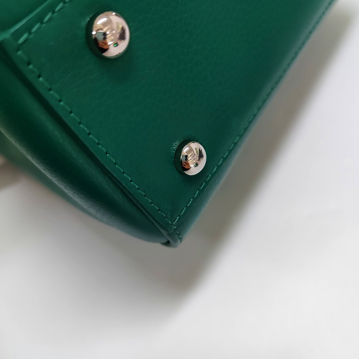 CHANEL NEO EXECUTIVE Green Calfskin Shoulder Bag Tote Backpack with Detachable Strap Silver Hardware 23 Compartments-(SKU)-958649372