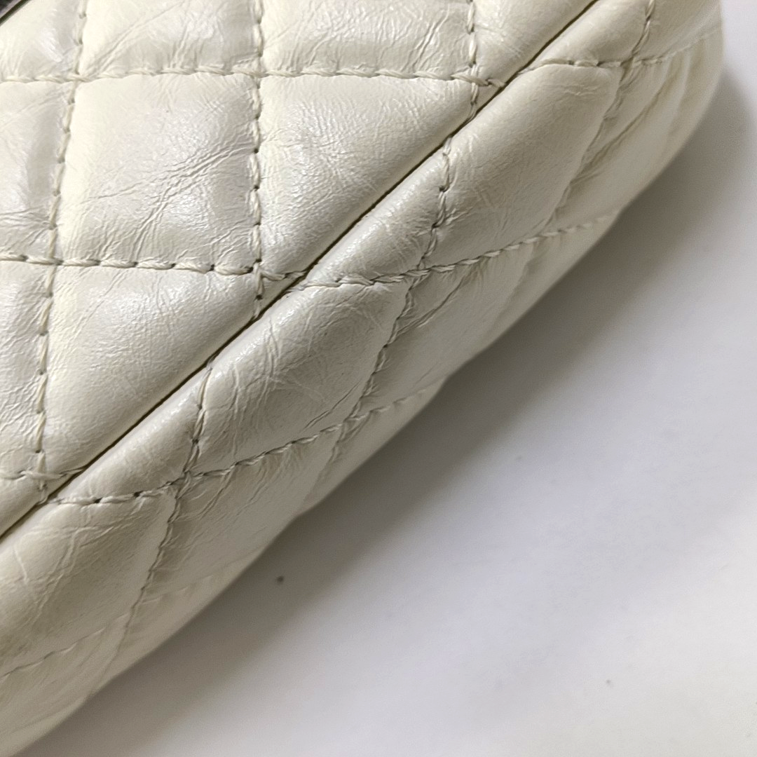 CHANEL 2.55 White Calfskin Quilted Crossbody Shoulder Bag Palladium Hardware 25 Flap-(SKU)-951553361