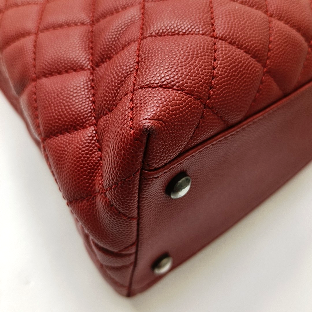 CHANEL COCO HANDLE Large size brick red grained leather quilted diamond pattern Coco Handle bag shoulder bag crossbody bag with silver hardware 23 opening and removable shoulder strap-(SKU)-952642584