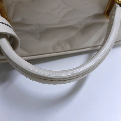 LOUIS VUITTON VANITY CHAIN POUCH Small White Monogrammed Lamb Leather Shoulder Bag with Detachable Strap-(SKU)-969880680