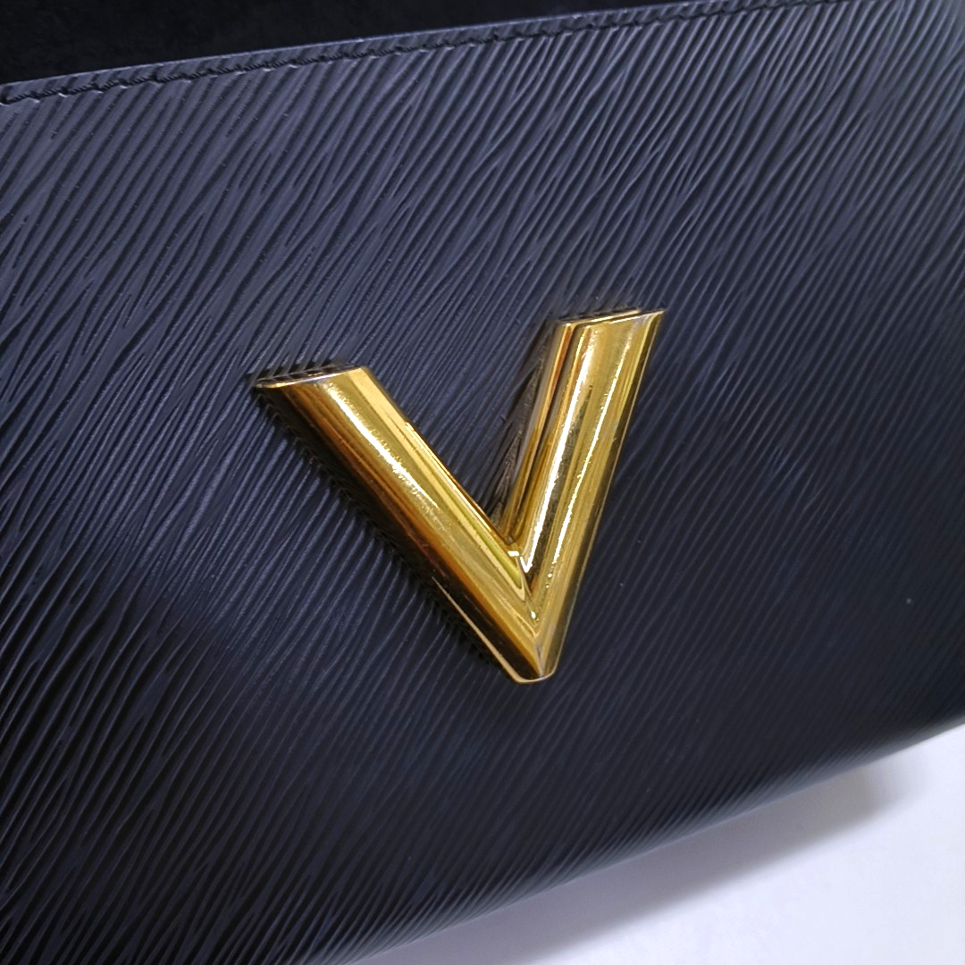 LOUIS VUITTON TWIST Medium size black EPI leather water wave crossbody bag single shoulder bag handbag golden hardware detachable shoulder strap accessories complete-(SKU)-961570654