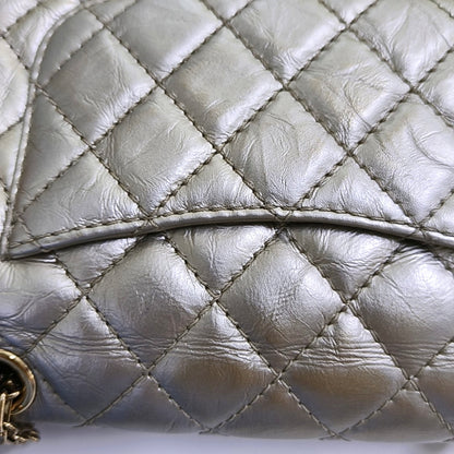 CHANEL 2.55 Small Silver Leather Quilted Chain Shoulder Bag with Gold Hardware, 30 Clasps-(SKU)-965946832