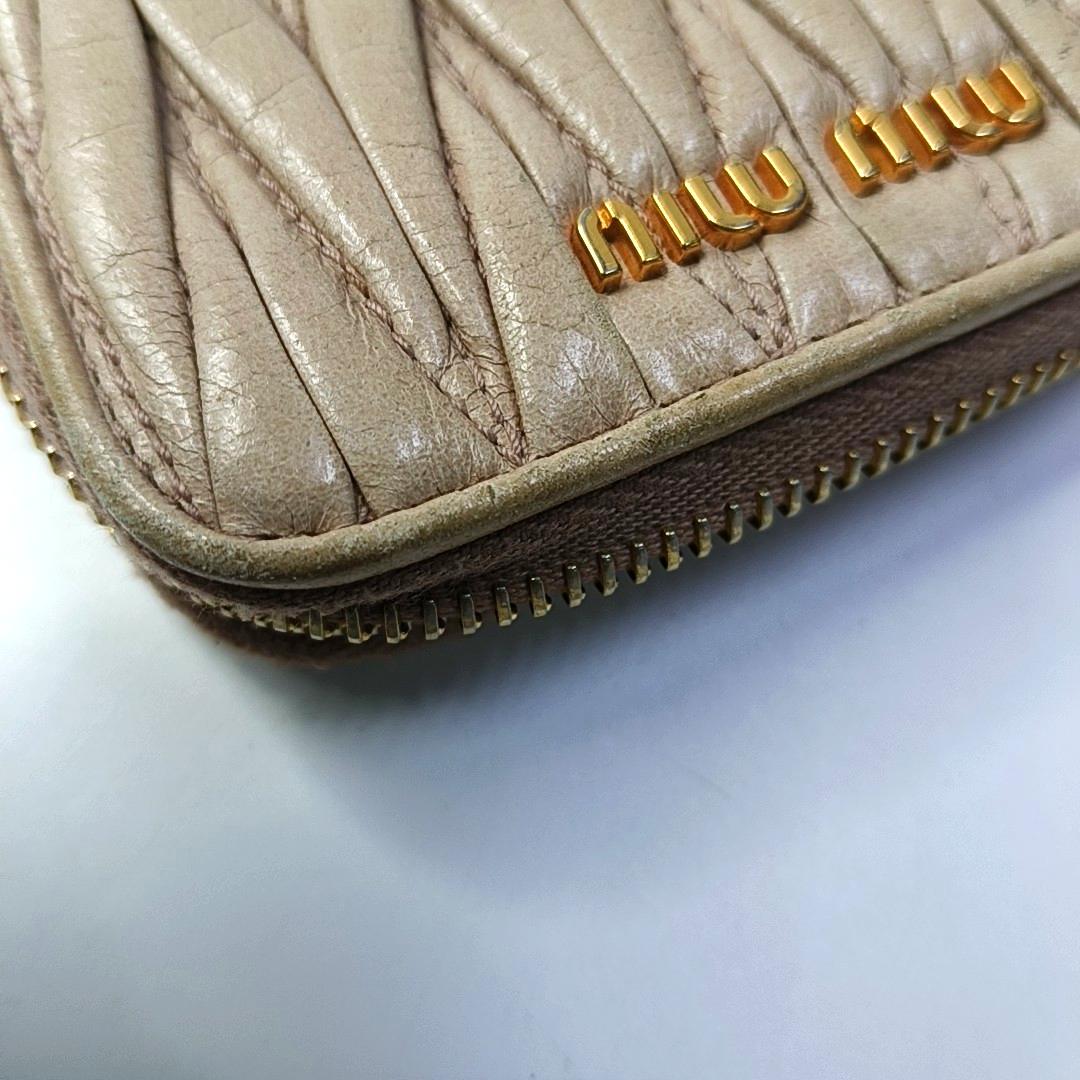 Miu Miu Beige Lamb Leather Quilted Wallet Golden hardware-(SKU)-958622078