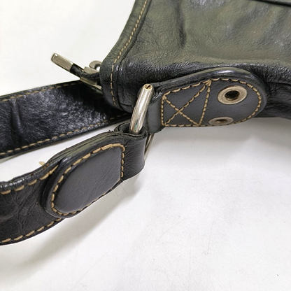 GUCCI Black Leather Studs Single Shoulder Crossbody Bag Golden hardware-(SKU)-946015395