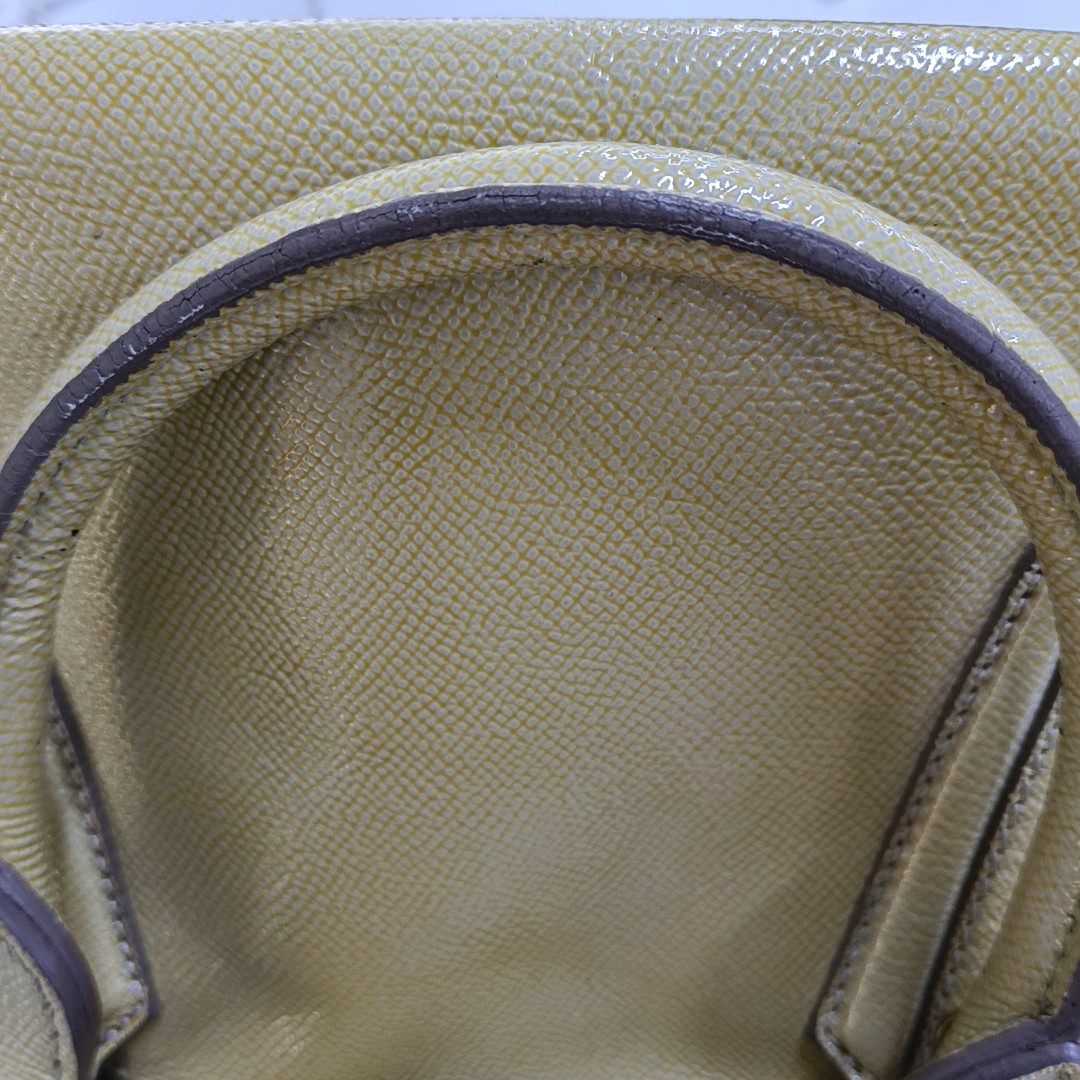 BURBERRY Khaki cowhide embossed handbag Golden hardware-(SKU)-953577933