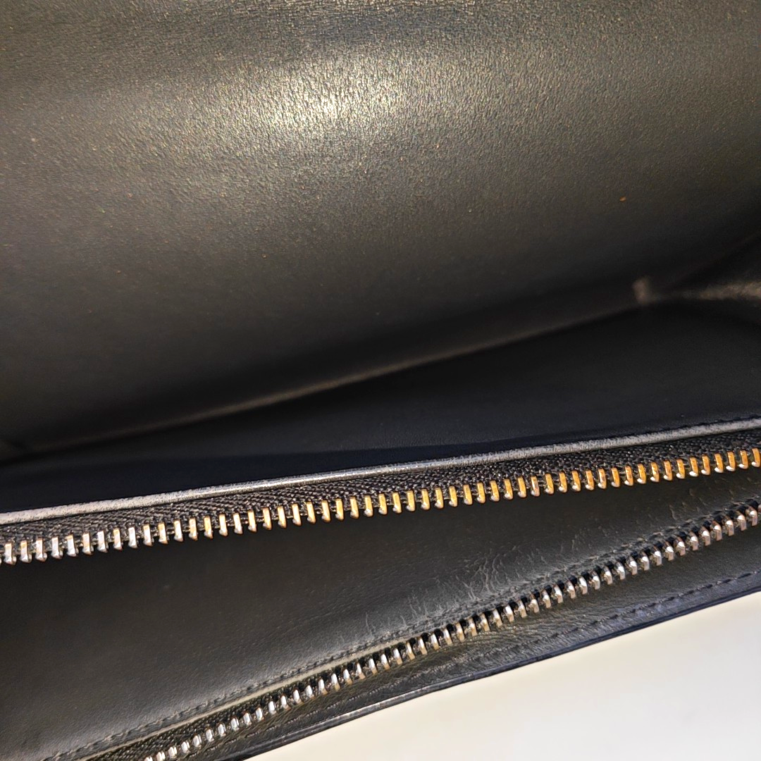 LOUIS VUITTON SARAH Black Cowhide Embossed Wallet Golden hardware-(SKU)-957385342