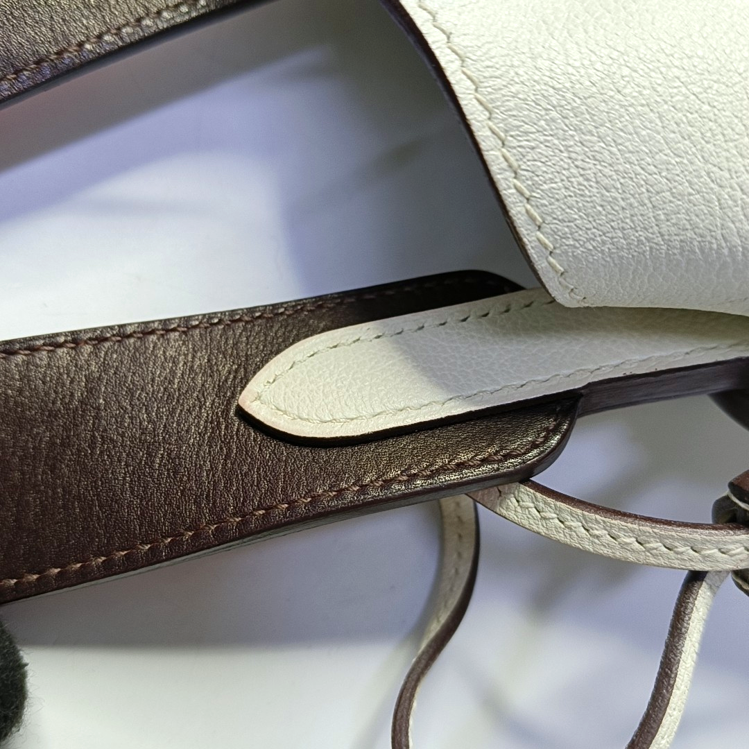 HERMÈS Licol 17 Glacier White Evercolor Leather Shoulder Bag with Silver Hardware, C-(SKU)-945823403