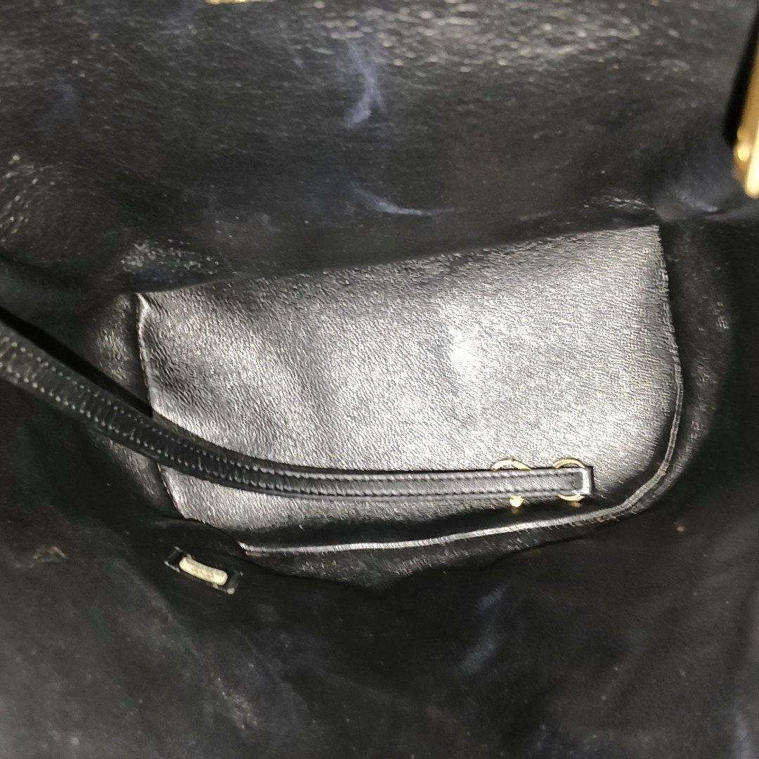 CHANEL FILIGREE black grained leather quilted shoulder bag, crossbody bag, handbag with gold hardware and 25 chain links-(SKU)-964770132