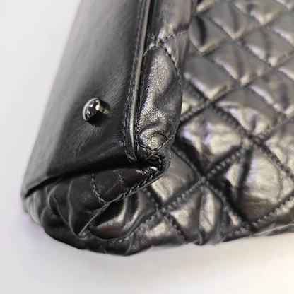 CHANEL CHAIN ME Black Leather Quilted Shoulder Bag, Rhodium-Plated Hardware, 14 Compartments-(SKU)-945537046