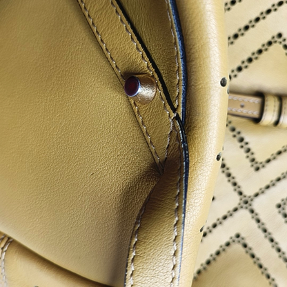 BURBERRY Tote bag Mustard Cowhide Cutout Single Shoulder Bag Golden hardware Sub-bag-(SKU)-953287825