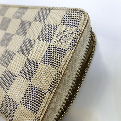 LOUIS VUITTON White Coated Canvas Checkered Wallet Golden hardware-(SKU)-960575120
