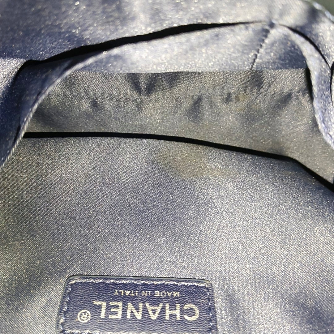 CHANEL CLASSIC FLAP Medium Deep Blue Lamb Skin Cannage Quilted Single Shoulder Bag Crossbody Bag Silver Hardware 18 Clasp-(SKU)-970159990