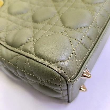 DIOR Lady Dior Small Green Lamb Skin Quilted Cannage Four-Gusset Shoulder Bag with Golden Hardware and Detachable Strap-(SKU)-968039587