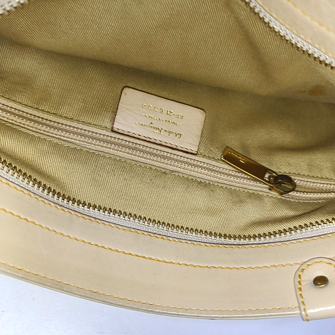 FERRAGAMO Multicolor Fabric Printed Shoulder Bag Golden hardware-(SKU)-940043574