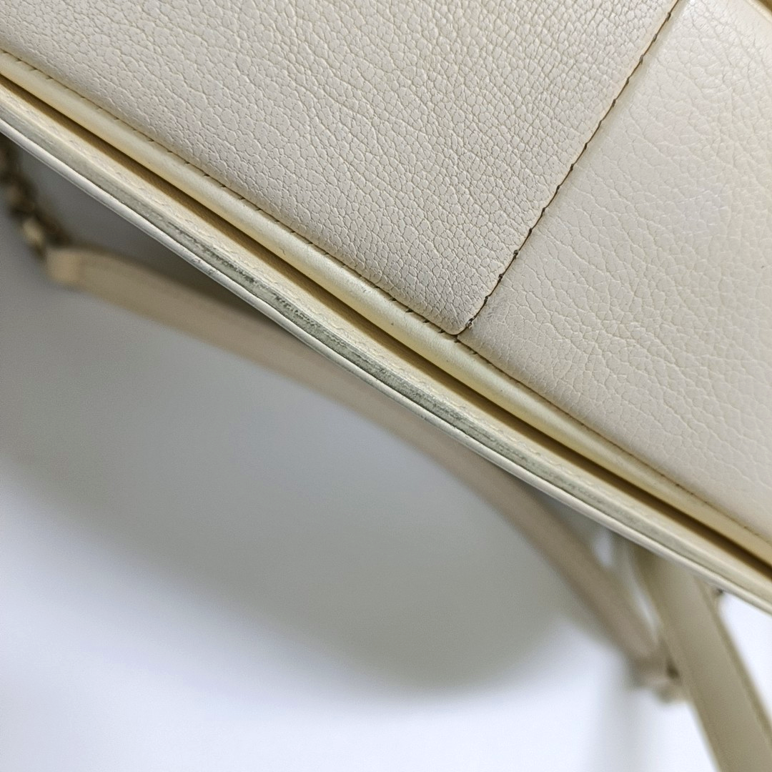 CHANEL COCO CURVE Small Beige Calfskin Quilted Shoulder Bag Tote Bag with Detachable Strap-(SKU)-963064920