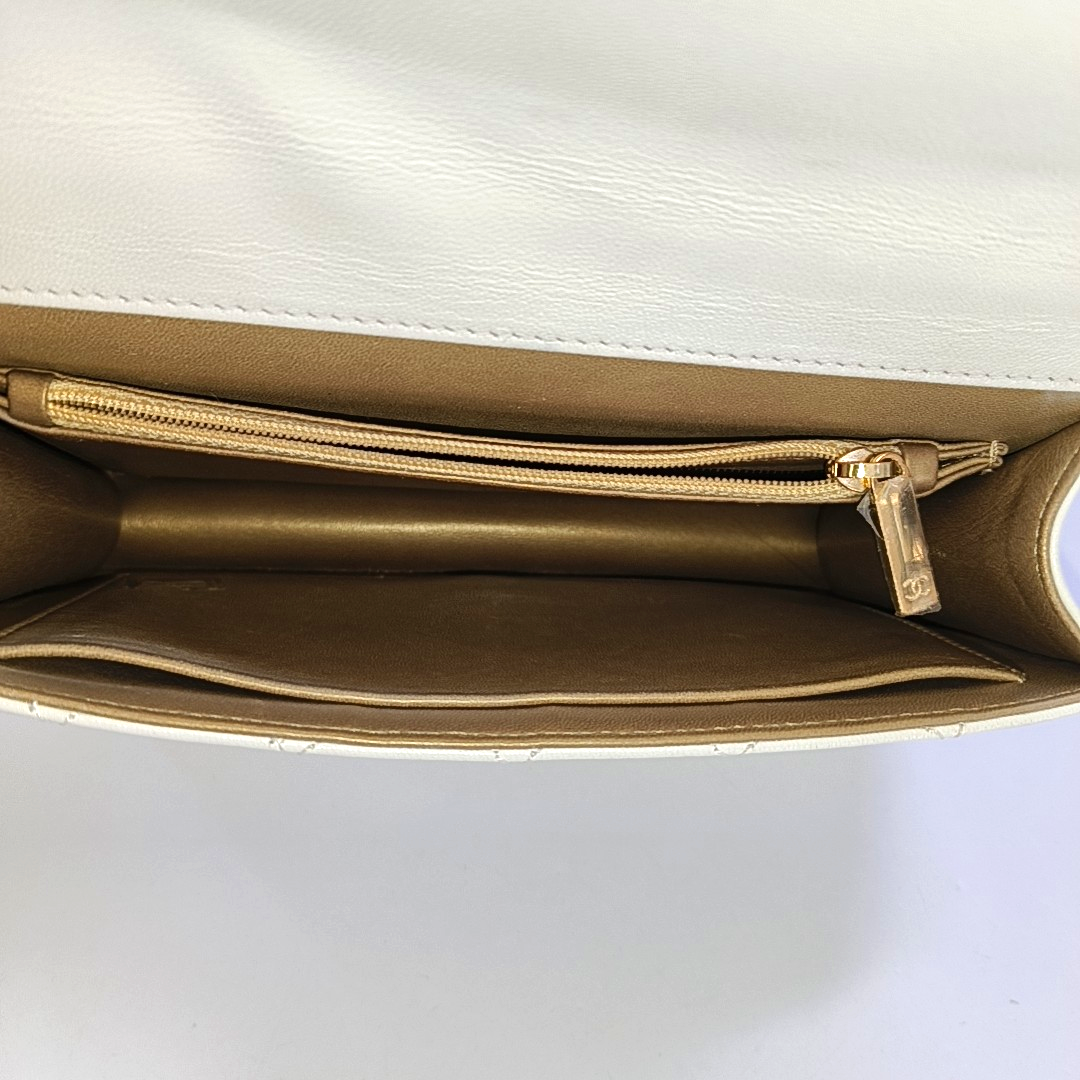 CHANEL CLASSIC VERTICAL PEARL White Lamb Leather Quilted Crossbody Bag Single Shoulder Bag Detachable Strap-(SKU)-960511595