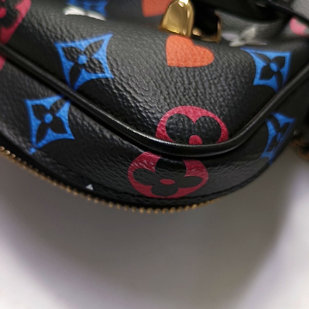 LOUIS VUITTON NICE Small Size Black Coated Canvas Printed Shoulder Bag, Tote Bag, Crossbody Bag with Golden Hardware and Detachable Strap-(SKU)-956355268