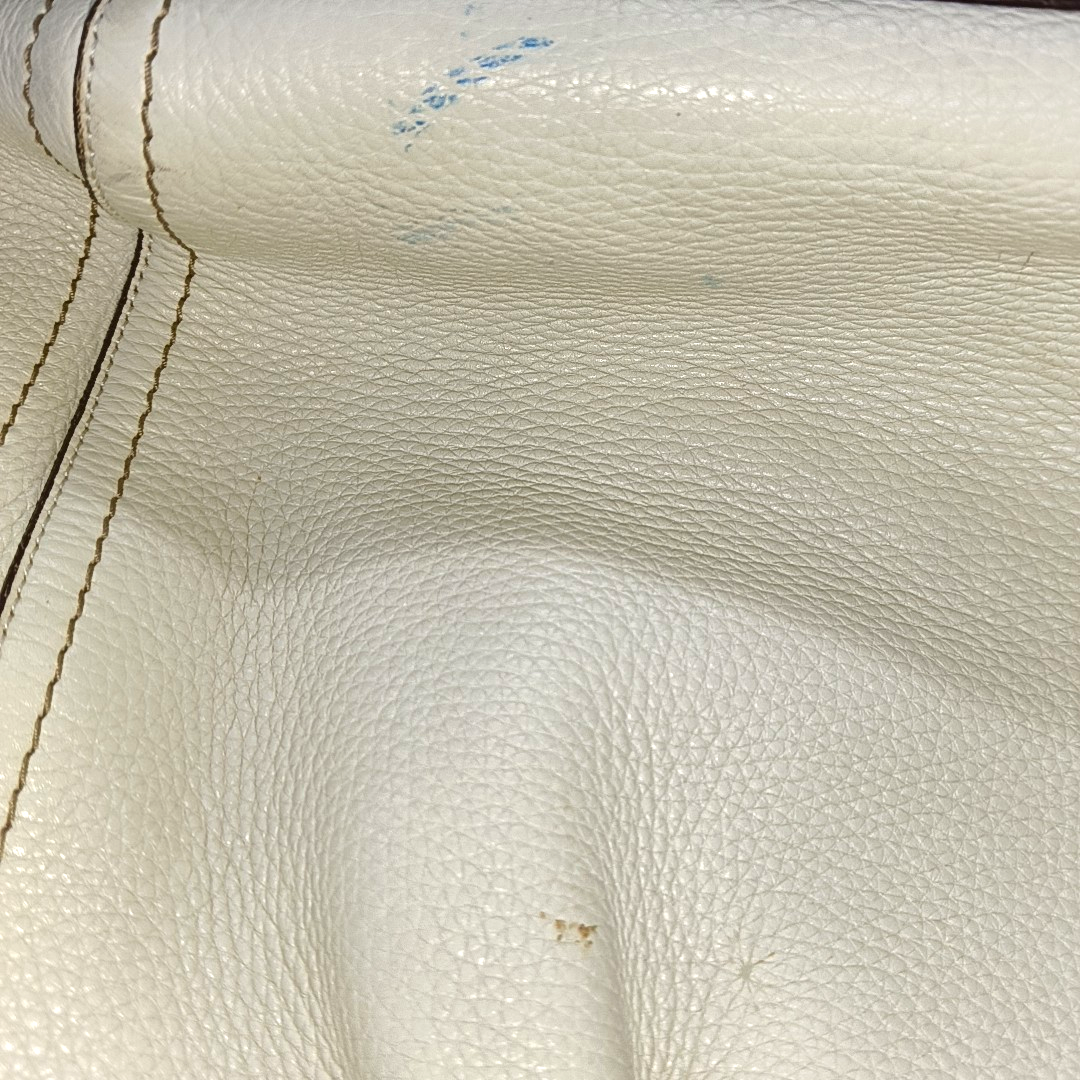 FERRAGAMO Sookie White Leather Handbag Golden hardware-(SKU)-13881805