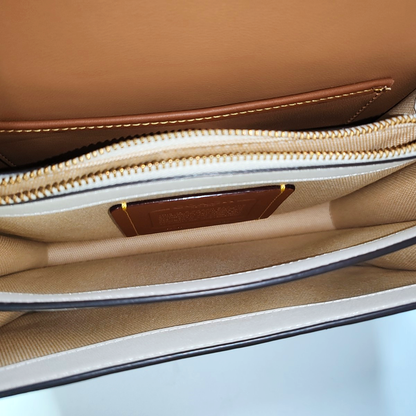 COACH White cowhide carriage single shoulder bag crossbody bag handbag Golden hardware Removable shoulder strap-(SKU)-935360899