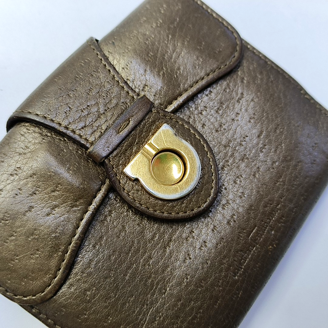 FERRAGAMO Brown Cowhide Wallet Golden hardware-(SKU)-943612339
