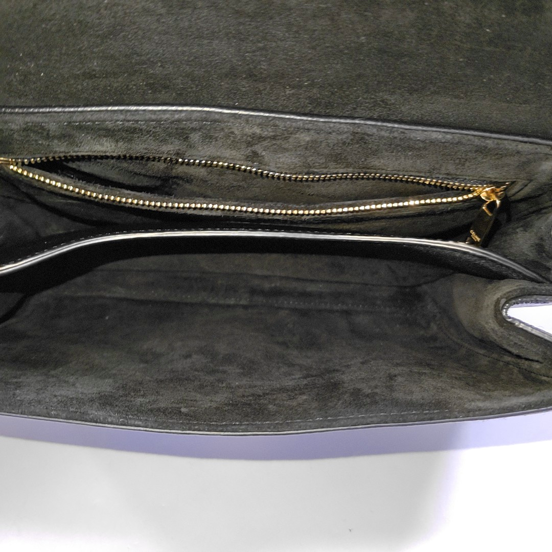 CELINE 16 Teen Black Calfskin Shoulder Bag with Gold Hardware and Detachable Strap-(SKU)-959806698